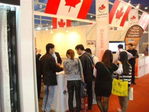 出國陪同翻譯一天多少錢？有什么收費注意事項？